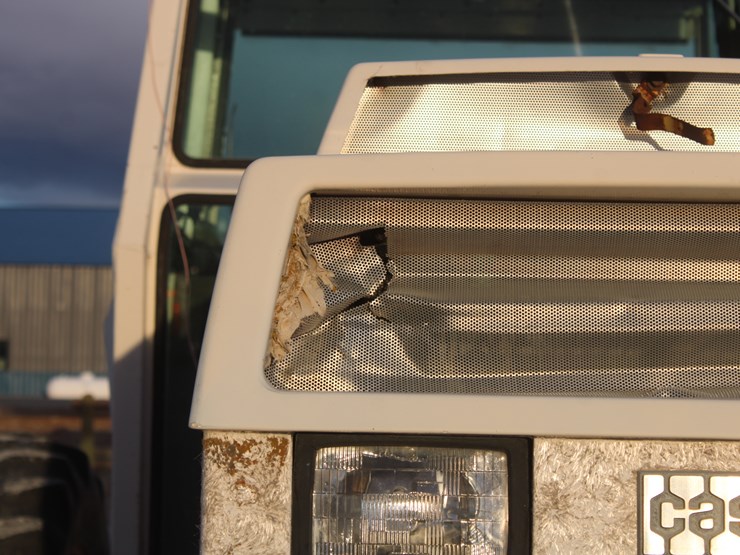 #1012-•-case-2390-tractor-image-13