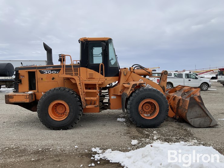 2005-daewoo-mega-300-v-image-4