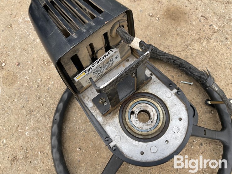 john-deere-200-image-12