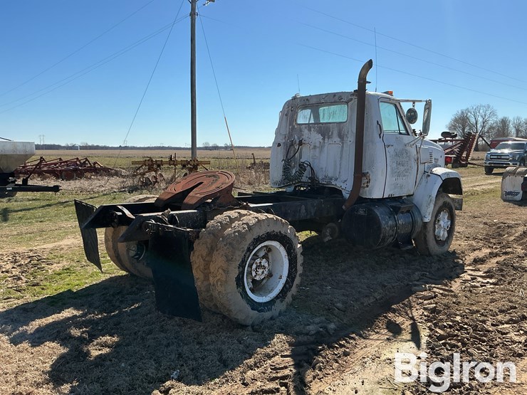 1974-gmc-9500-image-5