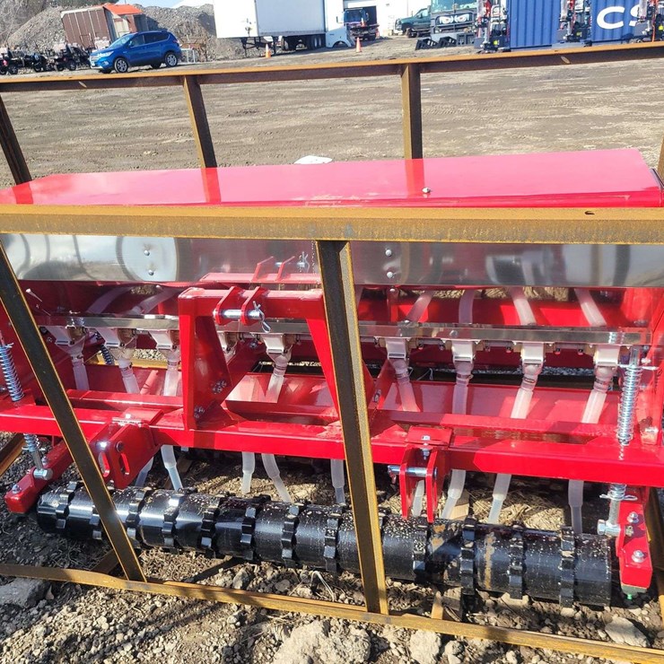 (1) AGT No Till Seed Drill Type: STSD10