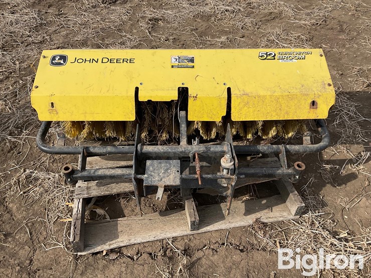 john-deere-52-image-6