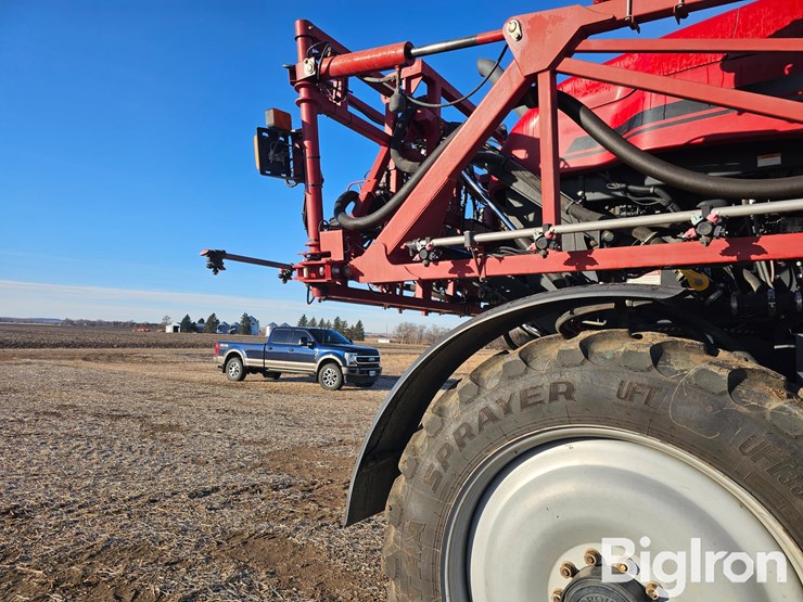 2016-case-ih-patriot-4440-image-18