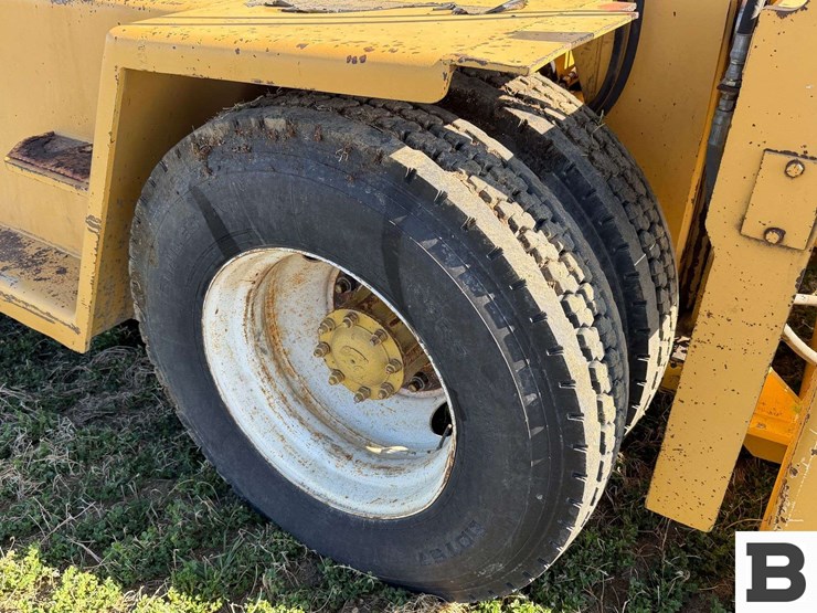 1979-caterpillar-v180b-image-29