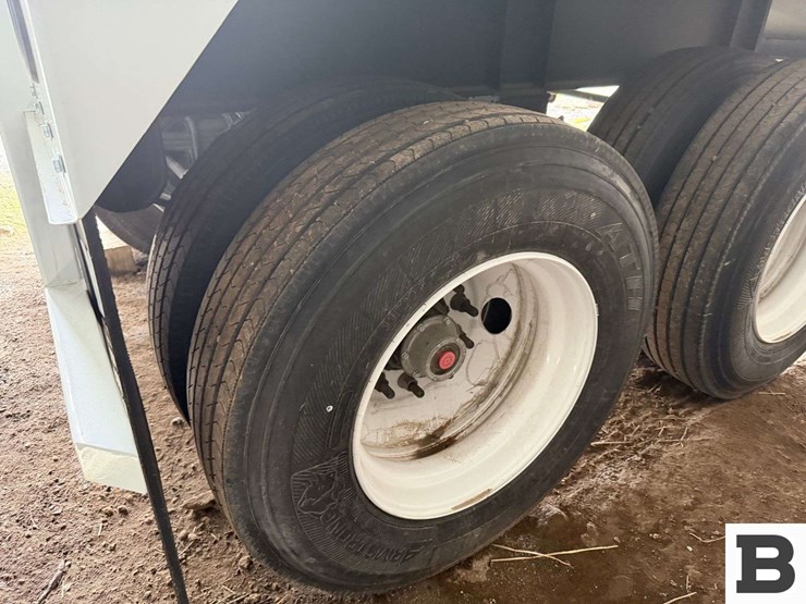 2025-neville-gt4022hr-image-18