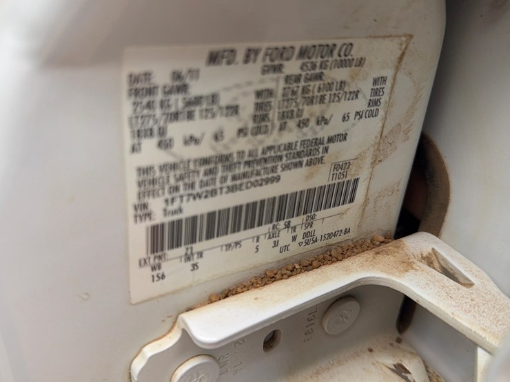 2011-ford-f250-image-24