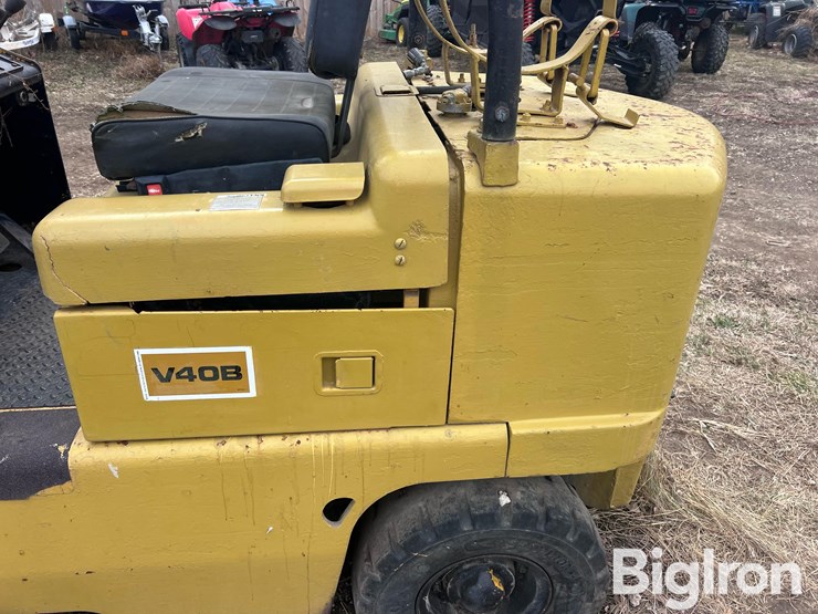 caterpillar-v40b-image-9