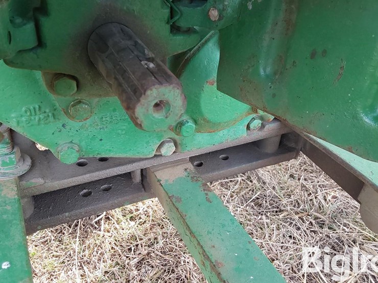 1959-john-deere-630-image-12