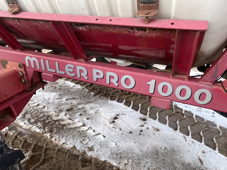 #1062-•-miller-pro-60'-sprayer-(somerset,-wi)-image-26
