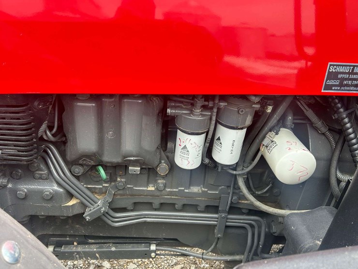 2015-massey-ferguson-7726-image-9