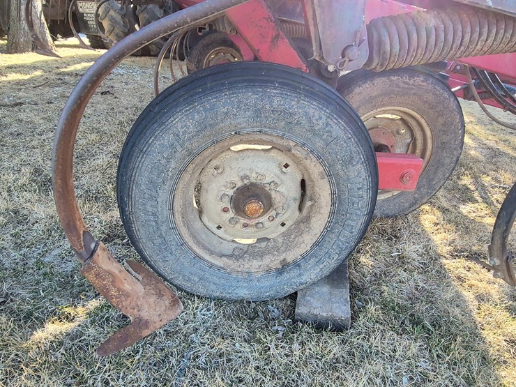 case-ih-4800-image-11
