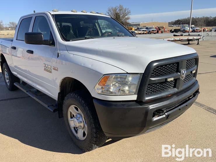 2017-dodge-2500-image-13