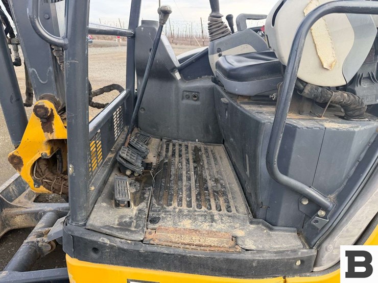 2012-deere-50d-image-30