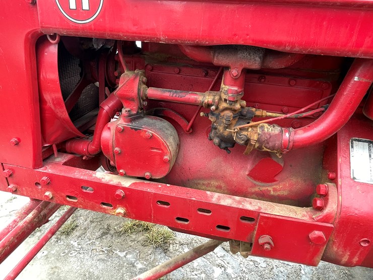 #3206-•-farmall-h-tractor-image-12