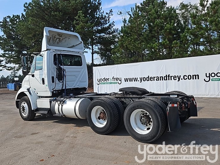 2017-international-8600-image-3