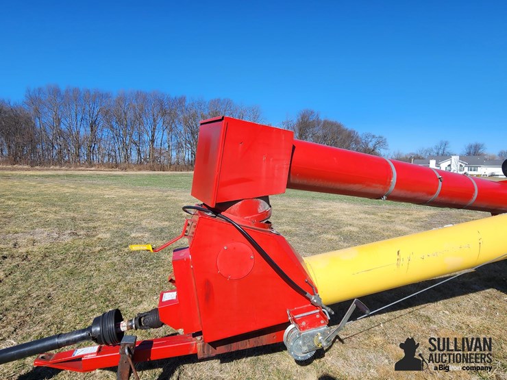 westfield-mk130-61-plus-13"x61'-swing-away-auger-image-15