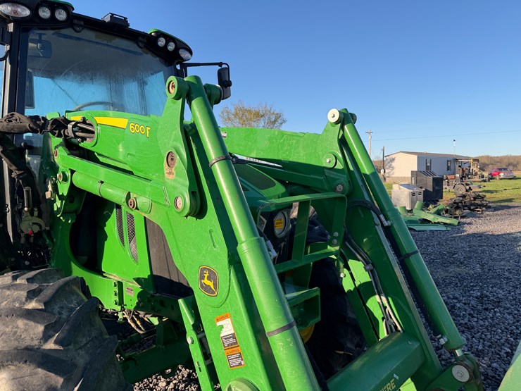 2017-john-deere-6120m-image-39