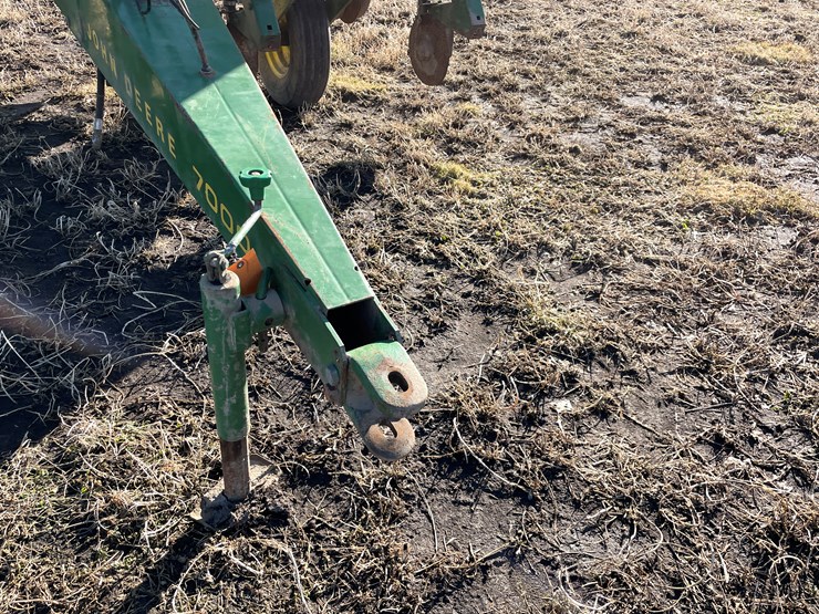 john-deere-7000-image-21