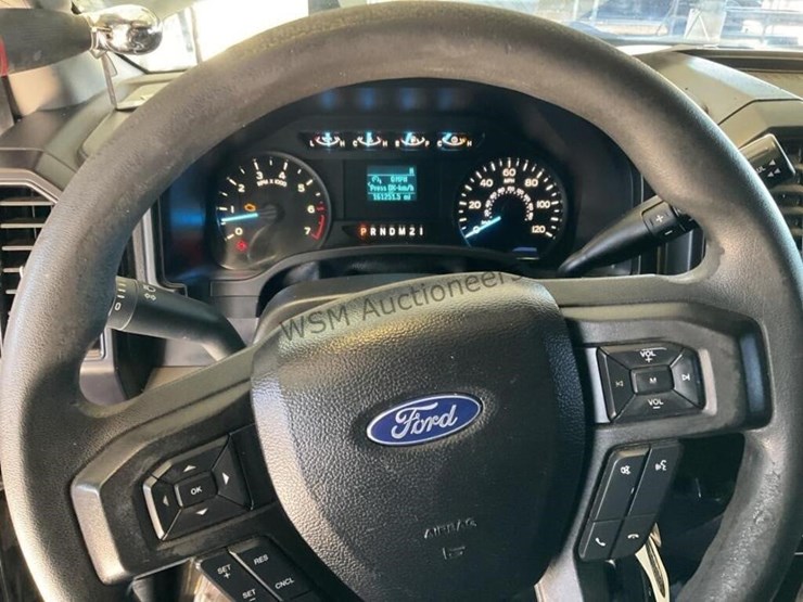 2017-ford-f150-image-16