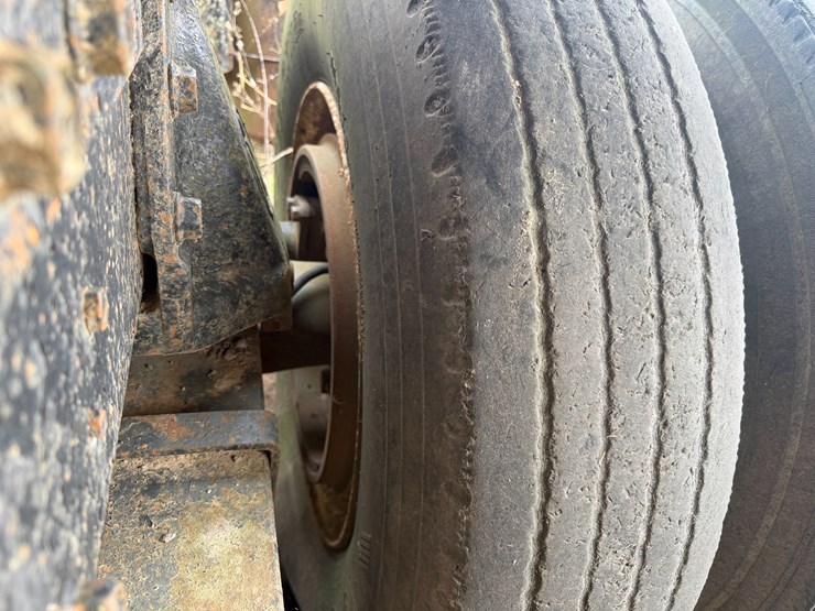 #41247-•-inop-1978-international-f-2275-daycab-truck-image-18