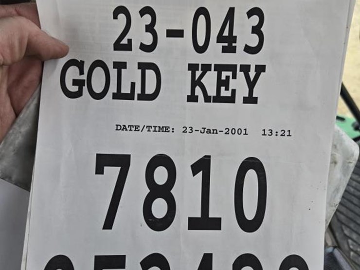 2001-john-deere-7810-image-25