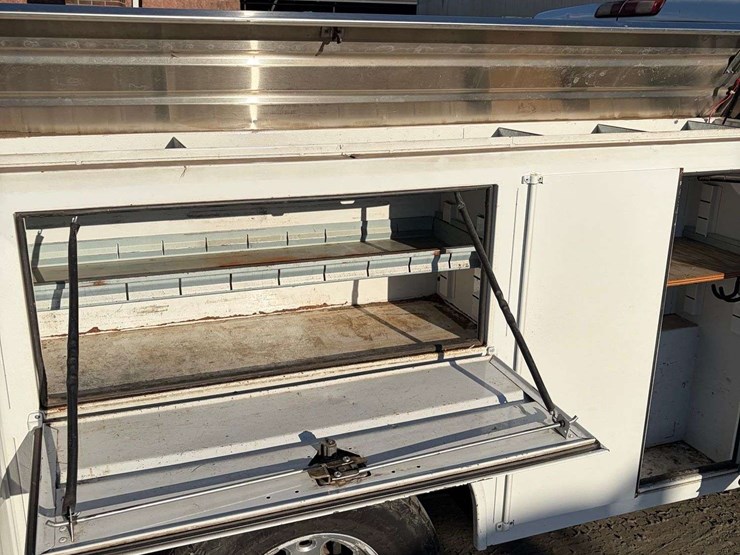 2002-chevrolet-silverado-2500-image-56