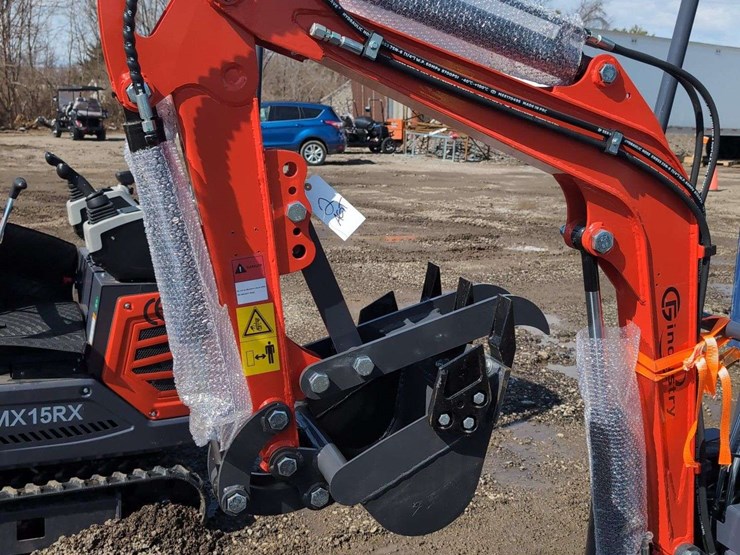 cfg-industrial-mini-excavator---mx15rx-image-2