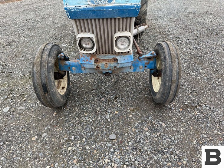 1985-ford-4610-image-9