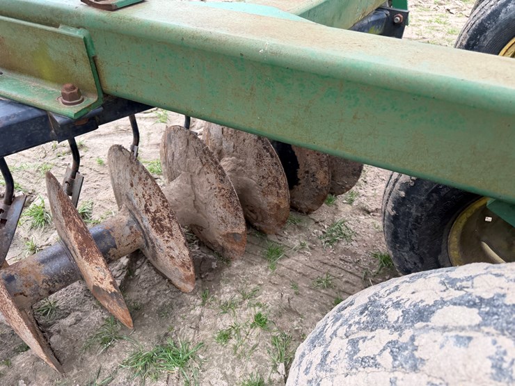 john-deere-25-image-62