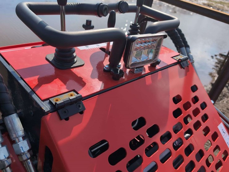 agt-mini-crawler-skid-steer-red---ysrt14-image-10