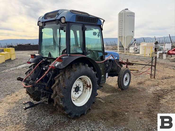 2008-new-holland-tn85fa-image-5