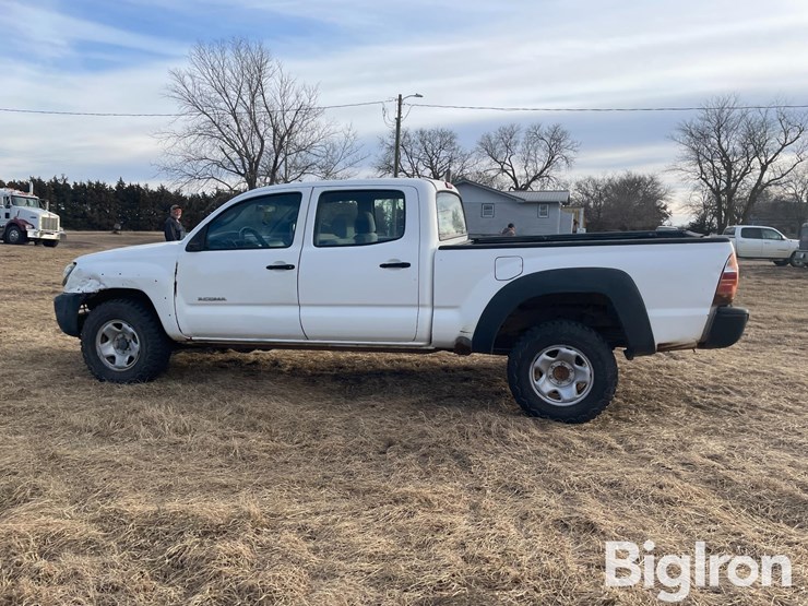 2005-toyota-tacoma-image-8