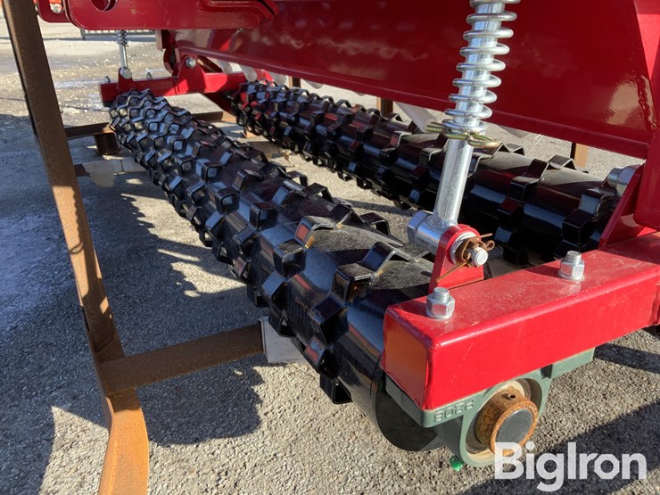 2025-massey-ferguson-730-image-20