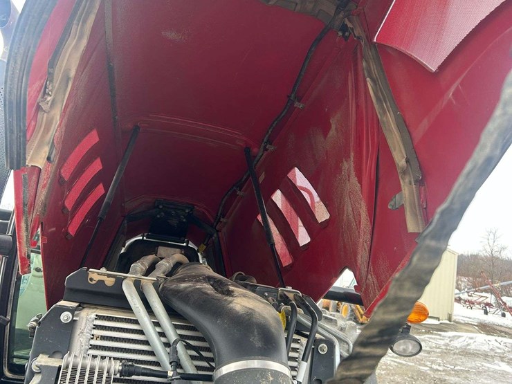 2015-massey-ferguson-7726-image-22