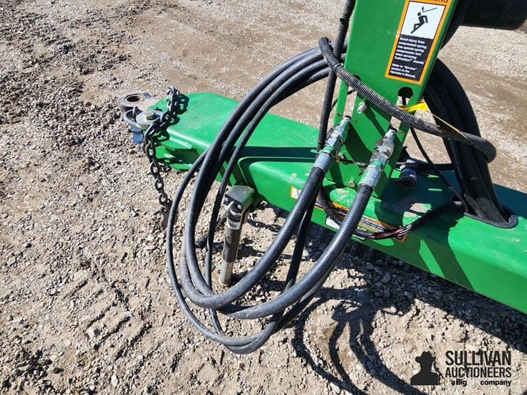 2011-john-deere-2210-image-10