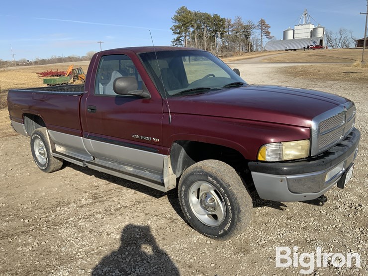 2001-dodge-ram-1500-image-3