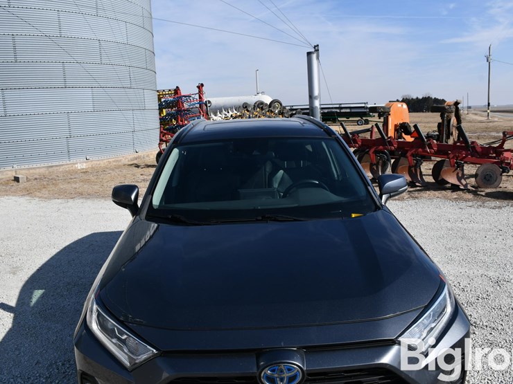 2021-toyota-rav4-image-10