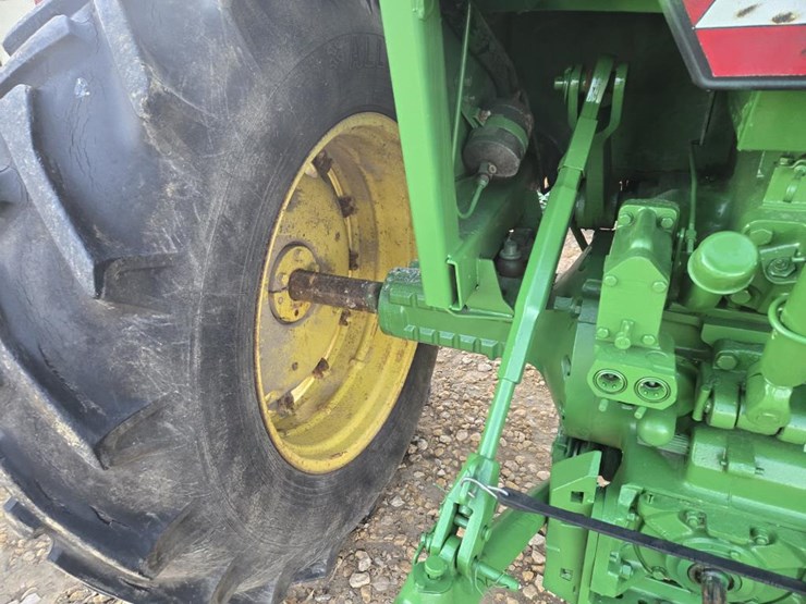 john-deere-4230-image-13