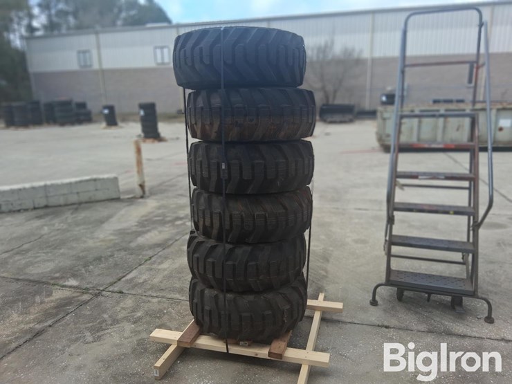 galaxy-12-16.5-tires-&-rims-image-3