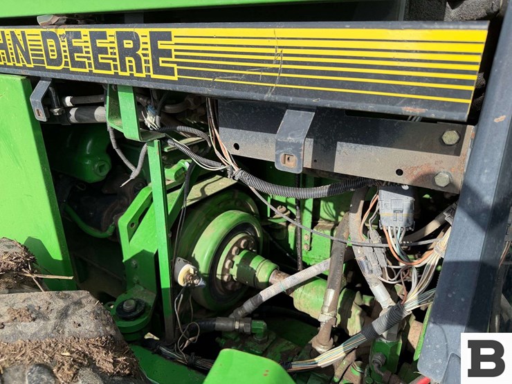 1995-john-deere-8870-image-18