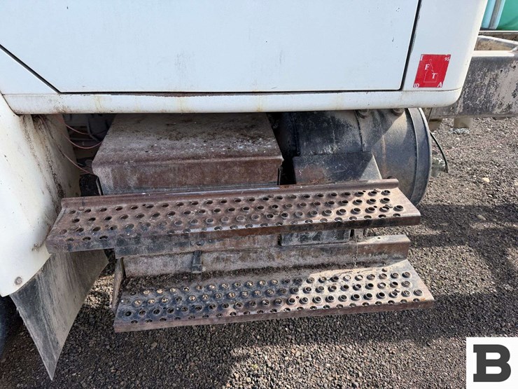 1995-international-4900-image-9