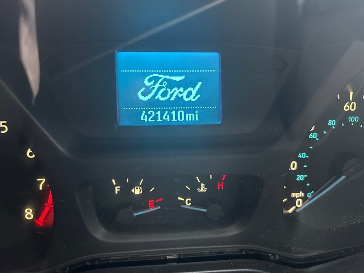 2017-ford-transit-image-19