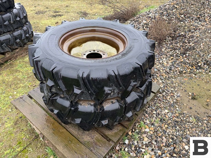 11-24.5-circle-tires-(f)-pasco,-wa-image-2