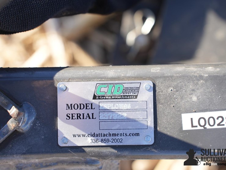 cid-xsplow96-skid-steer-plow-image-20