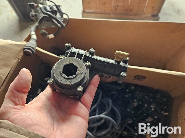 john-deere-ruc-2-electric-drive-modules-image-8