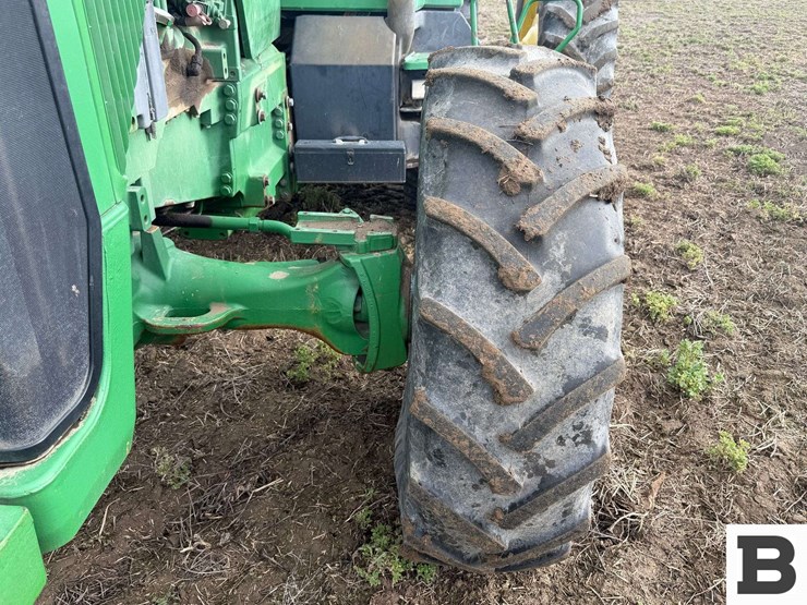 1995-john-deere-8300-image-14
