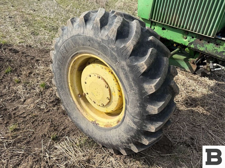 john-deere-4630-image-11