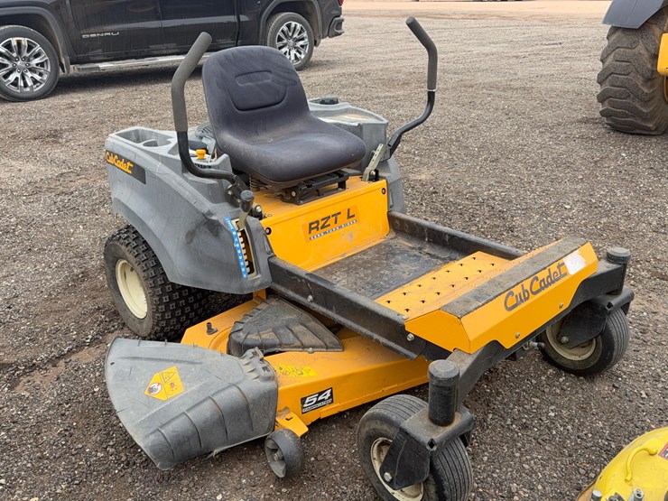 cub-cadet-lawn-mower-image-5