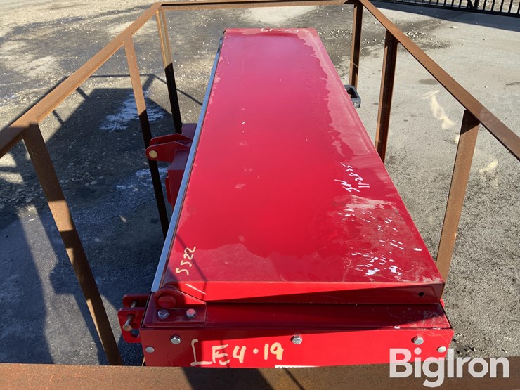 2025-massey-ferguson-730-image-9