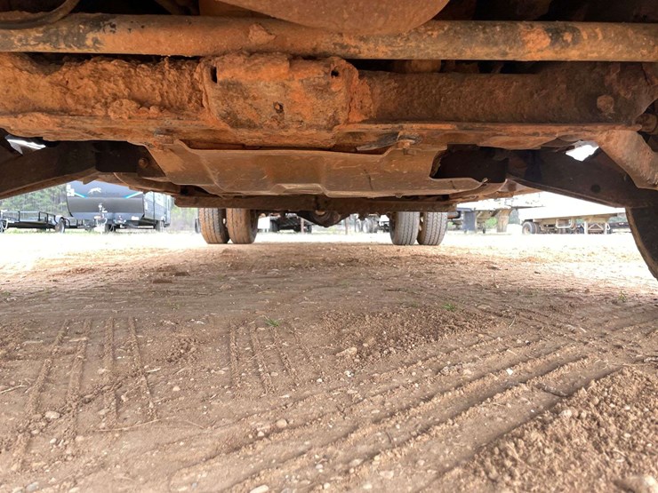 2008-chevrolet-silverado-3500-image-25